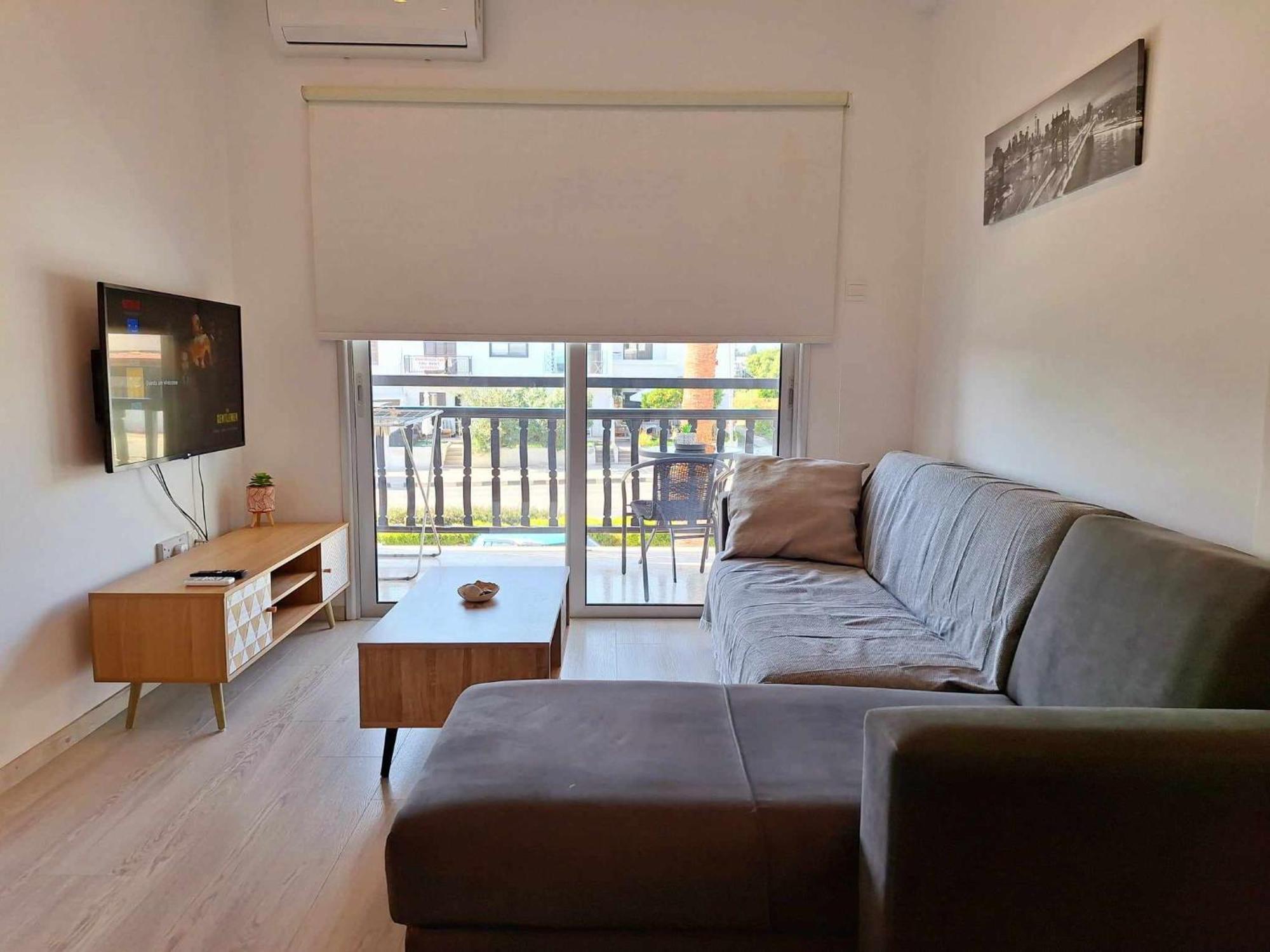 Charming Holiday Retreat Kato Paphos Apt 400M To The Beach Bagian luar foto