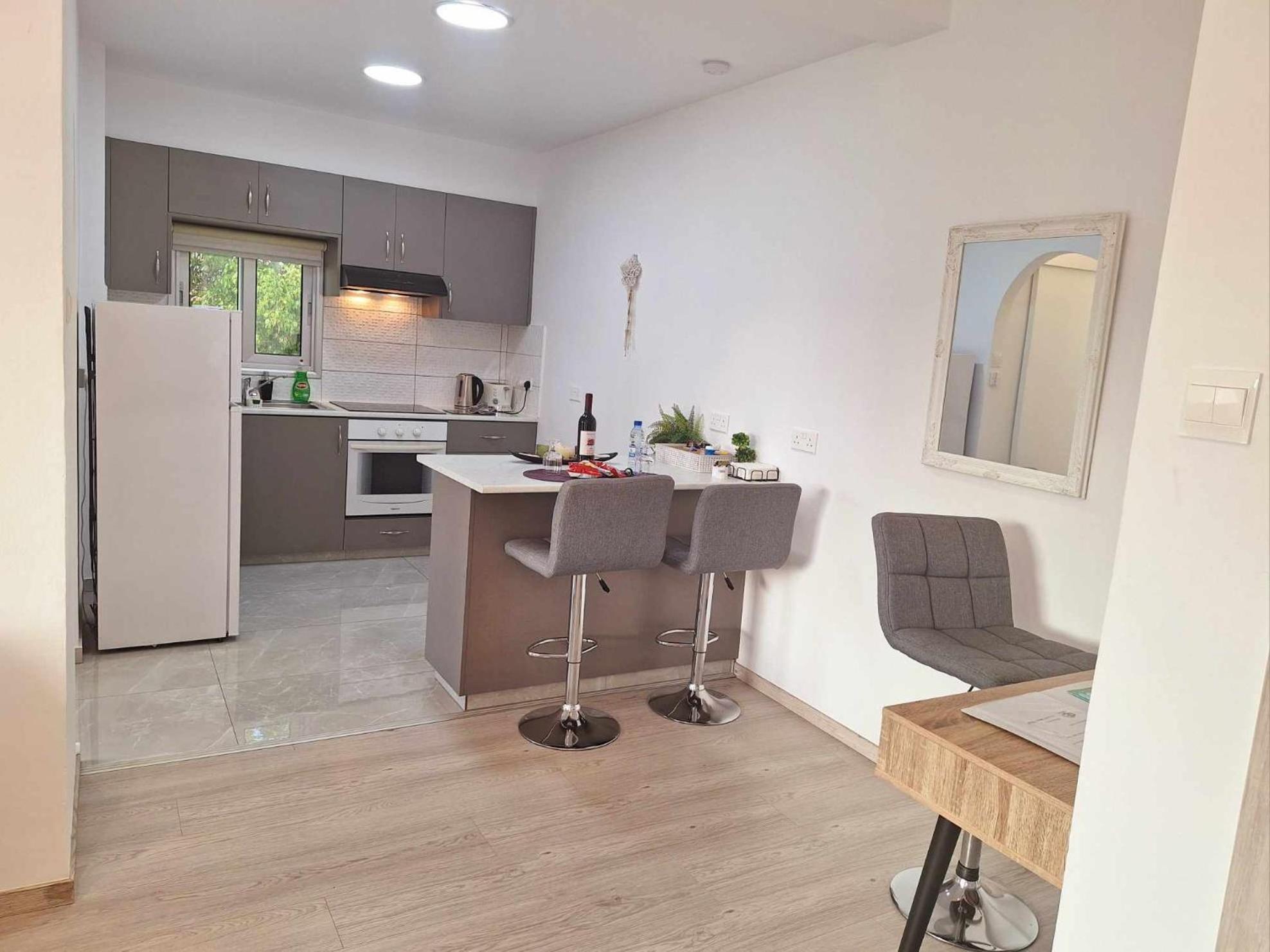 Charming Holiday Retreat Kato Paphos Apt 400M To The Beach Bagian luar foto