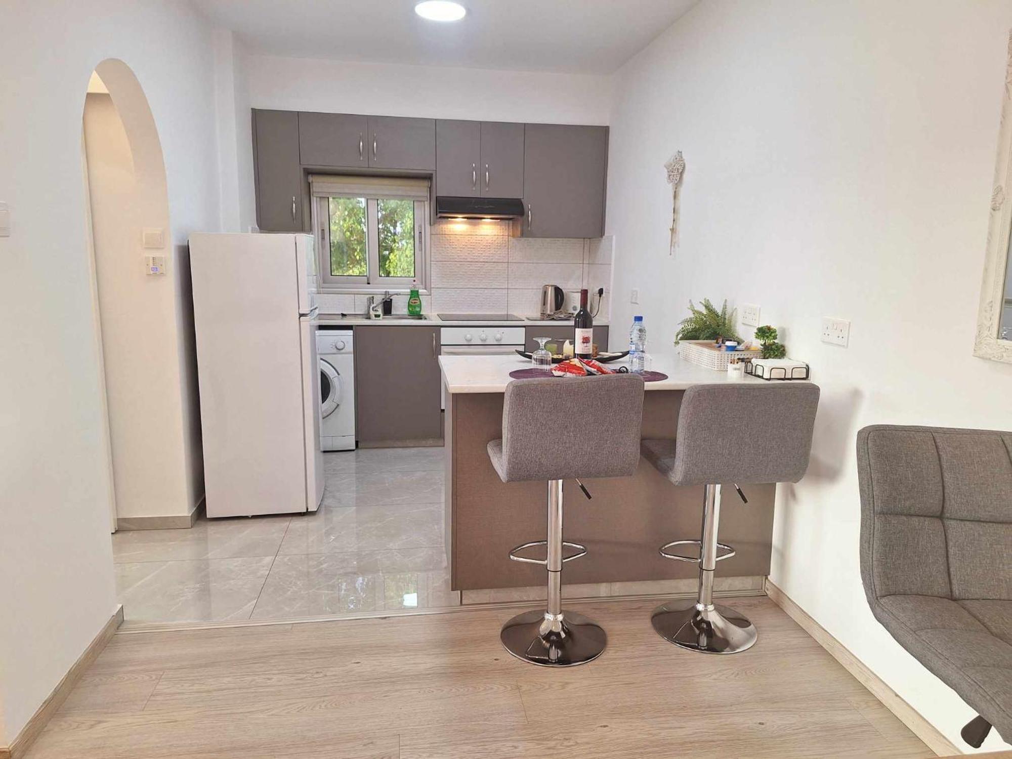 Charming Holiday Retreat Kato Paphos Apt 400M To The Beach Bagian luar foto